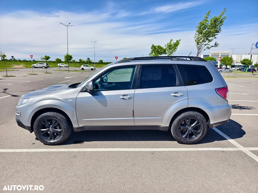 Subaru Forester 2.0D Exclusive - 6