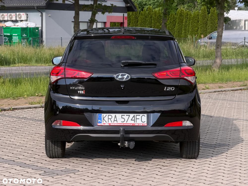 Hyundai i20 1.2 YES Gold - 36