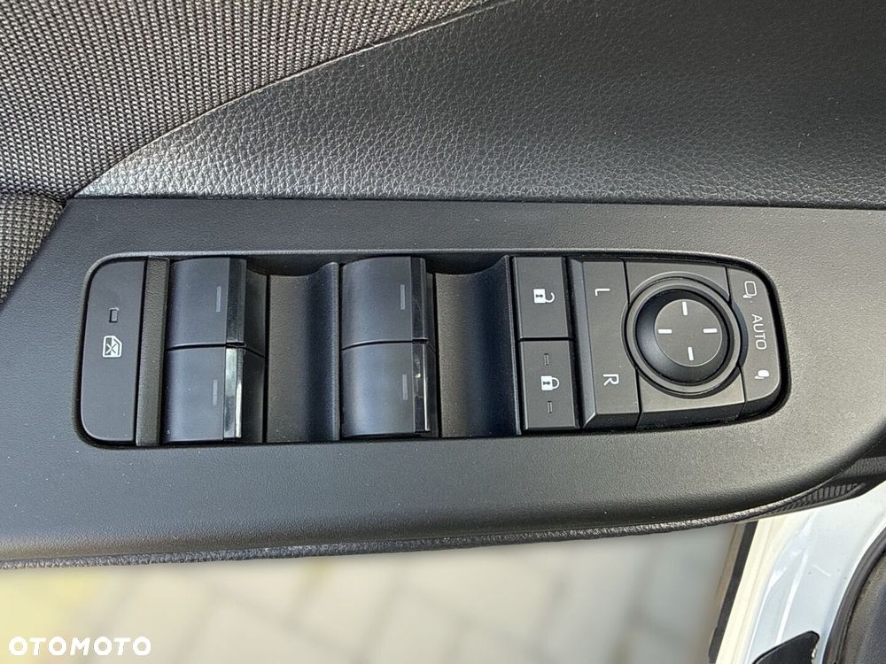Toyota C-HR 1.8 Hybrid Style - 11