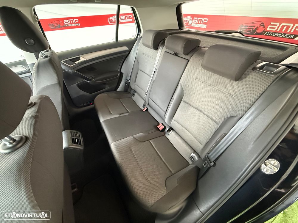 VW Golf 1.6 TDi BlueMotion Trendline - 10