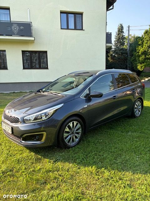 Kia Ceed 1.6 GDI Smart Plus - 1