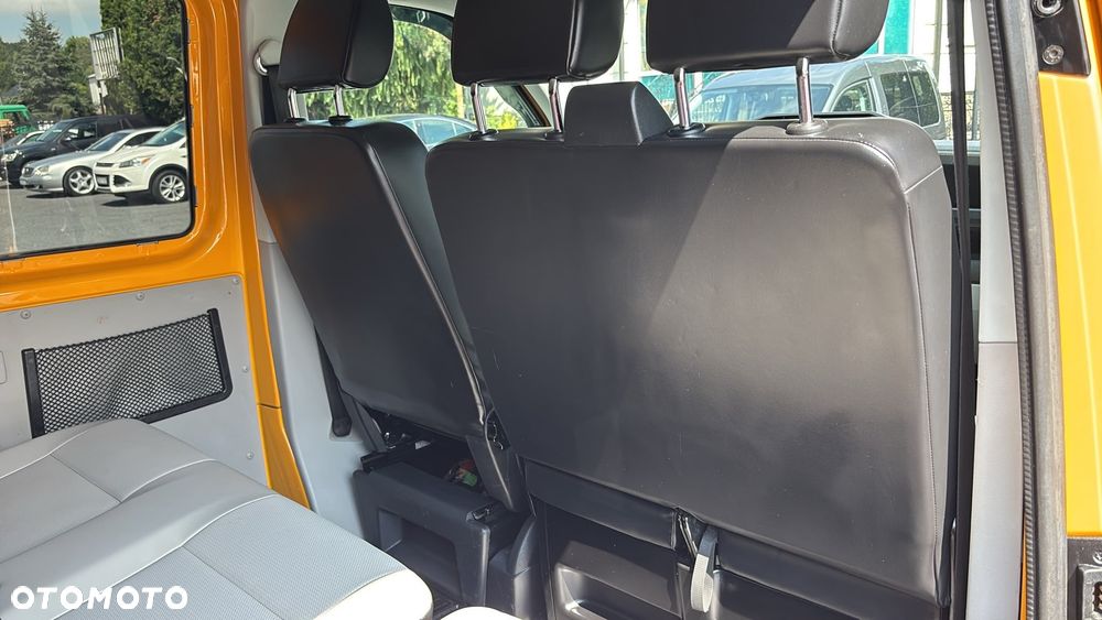 Volkswagen Transporter - 25