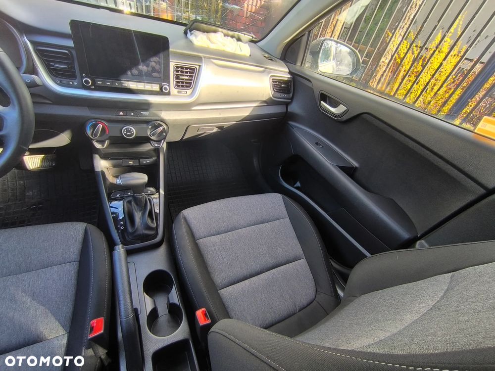 Kia Stonic 1.0 T-GDI L DCT - 33