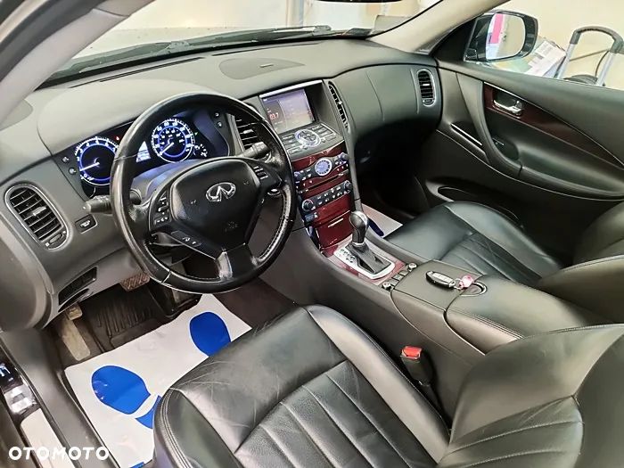 Infiniti Q50 - 22