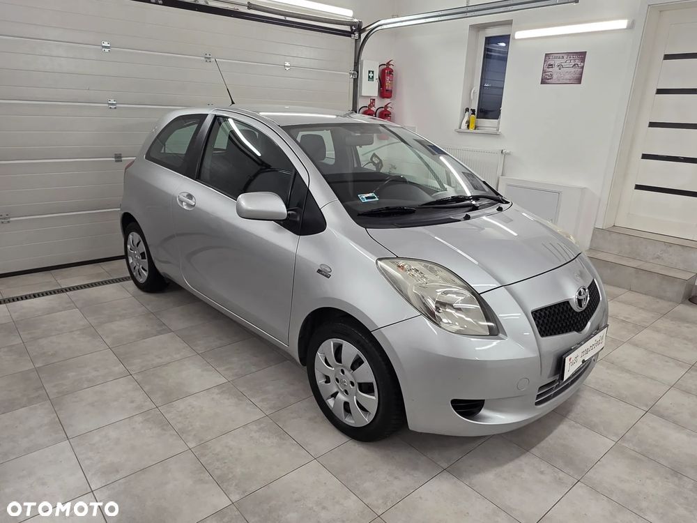 Toyota Yaris - 8