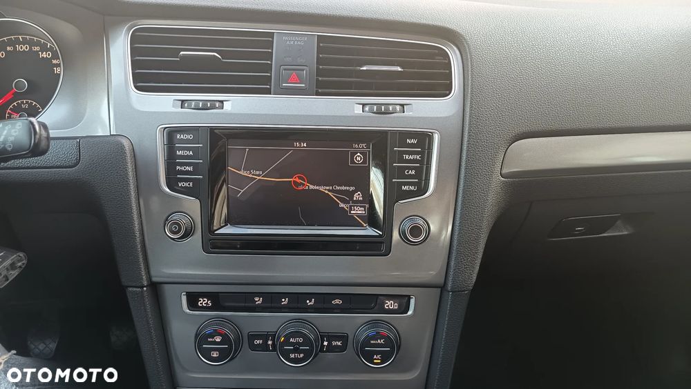 Volkswagen Golf 1.6 TDI BlueMotion Technology Comfortline - 14