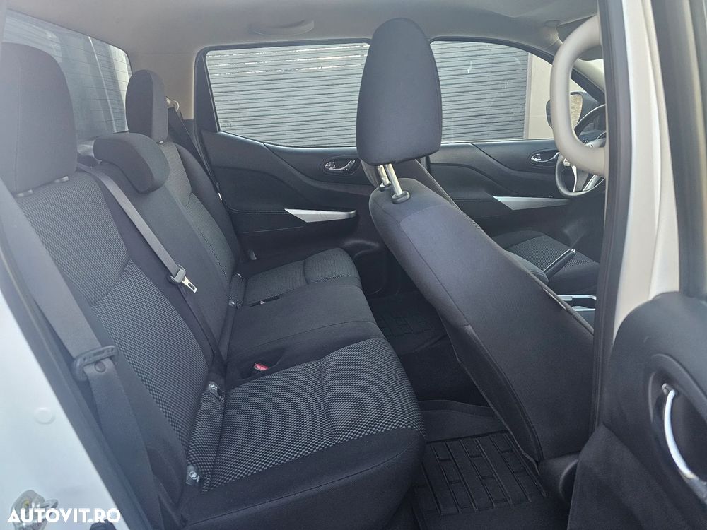 Nissan Navara 2.3 dCi Bi Turbo Double Cab N-Connecta - 12