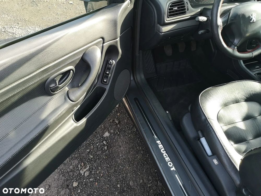 Peugeot 406 3.0 Prestige V6 - 27