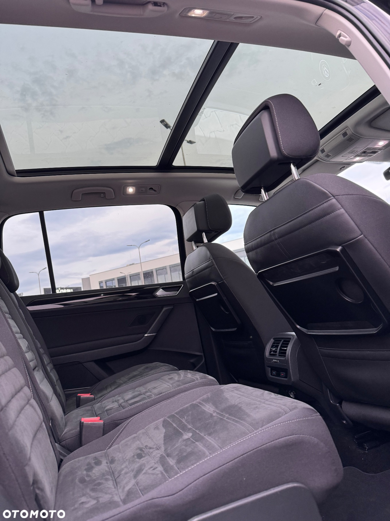Volkswagen Touran 2.0 TDI BMT Highline - 12