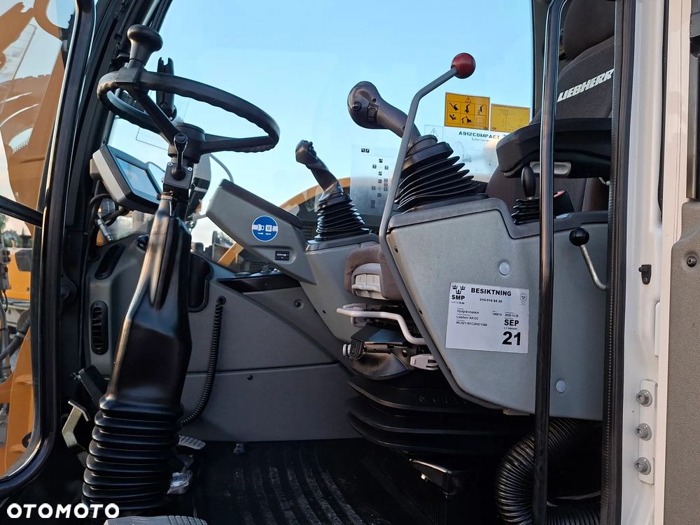 Liebherr A912 ROTOTILT ze szczypcami Super Stan - 17