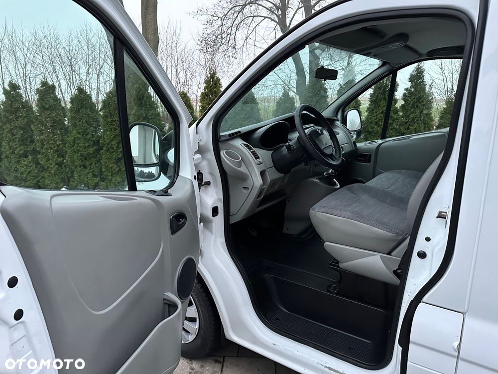 Renault Trafic - 8