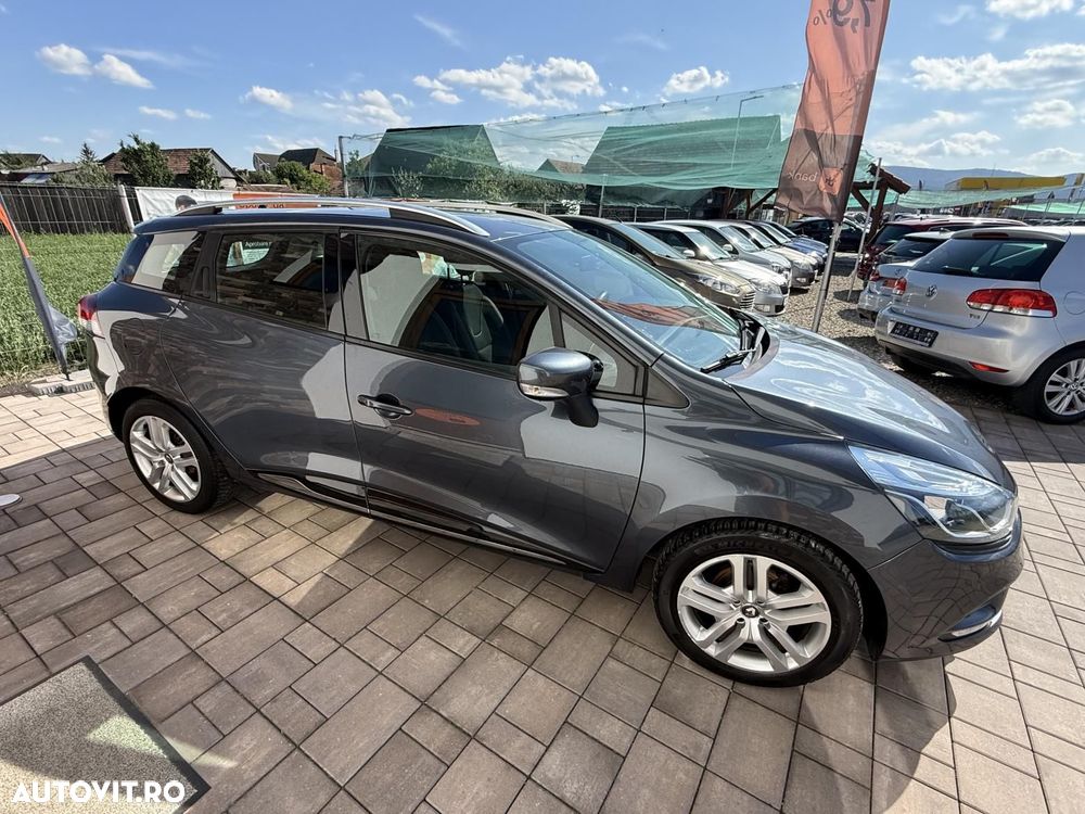 Renault Clio - 7