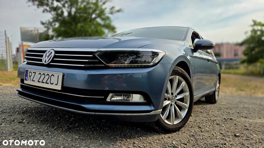 Volkswagen Passat - 11