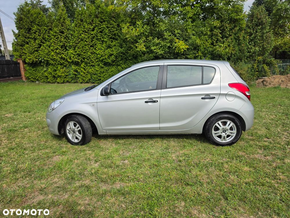 Hyundai i20 1.2 FIFA WM Edition - 2