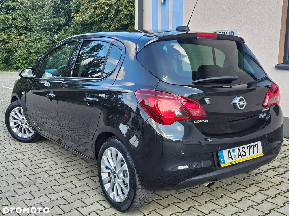 Opel Corsa 1.4 16V Cosmo - 4
