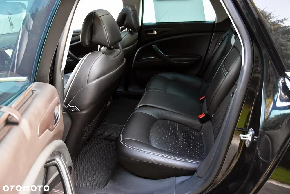 Citroën C5 Tourer V6 HDi 240 Biturbo FAP Exclusive - 10