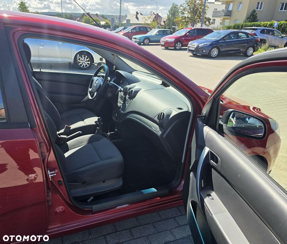 Chevrolet Aveo 1.2 16V Base+ - 9