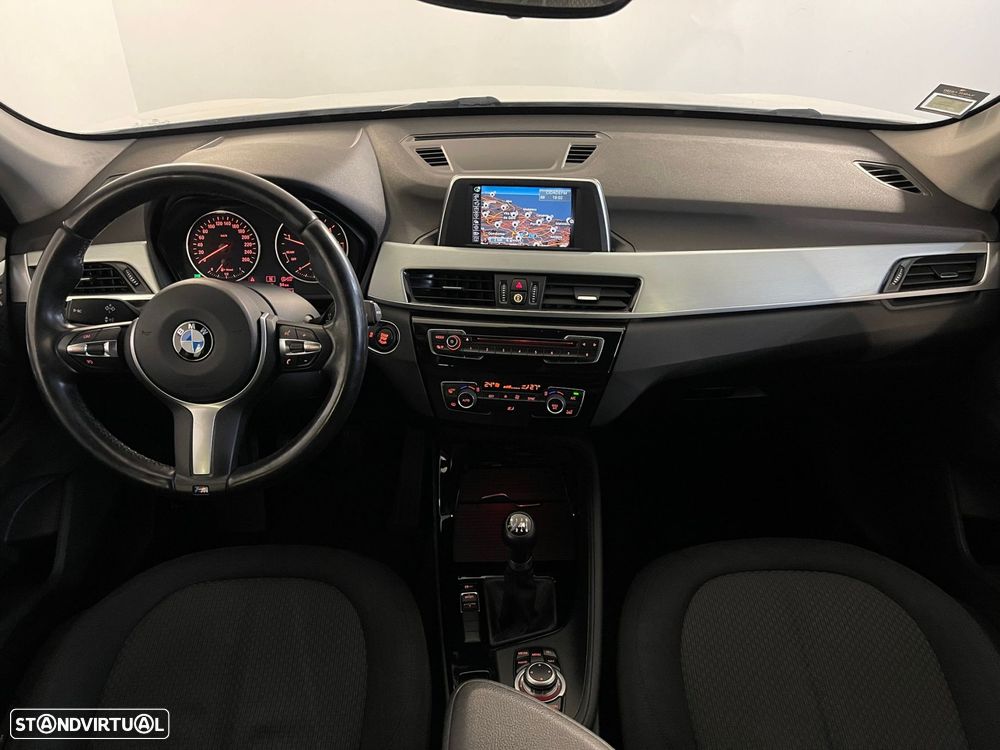 BMW X1 18 d sDrive Advantage - 3