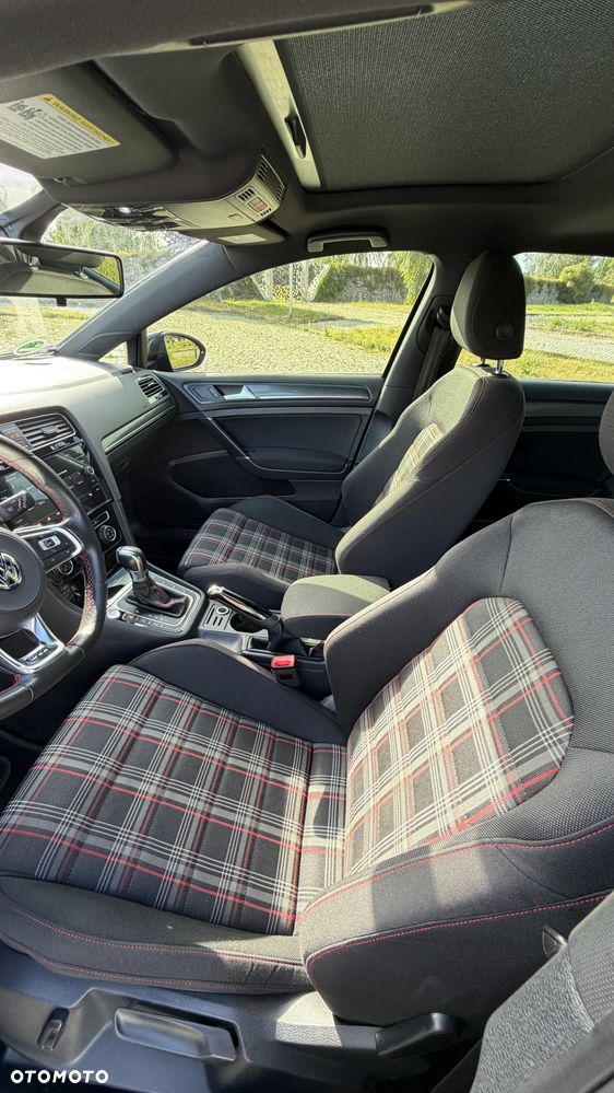 Volkswagen Golf GTI (BlueMotion Technology) DSG - 10