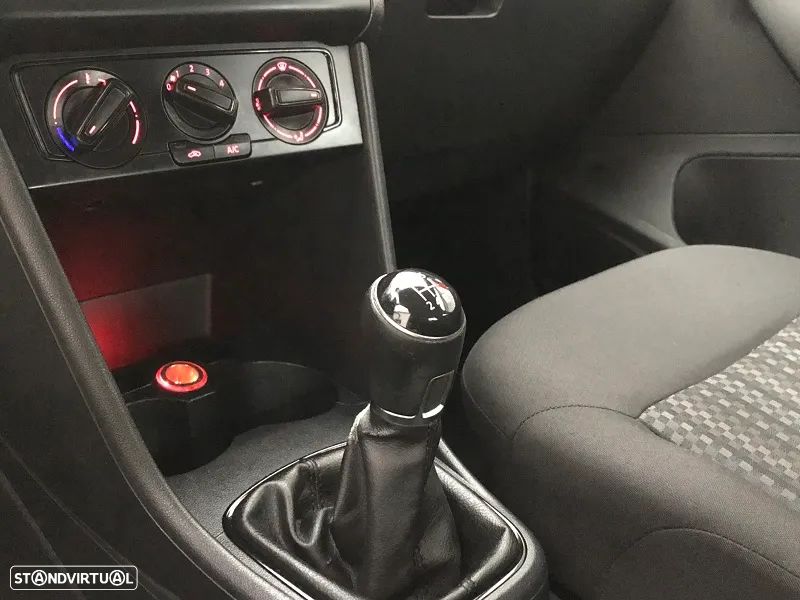 VW Polo 1.0 Confortline - 15