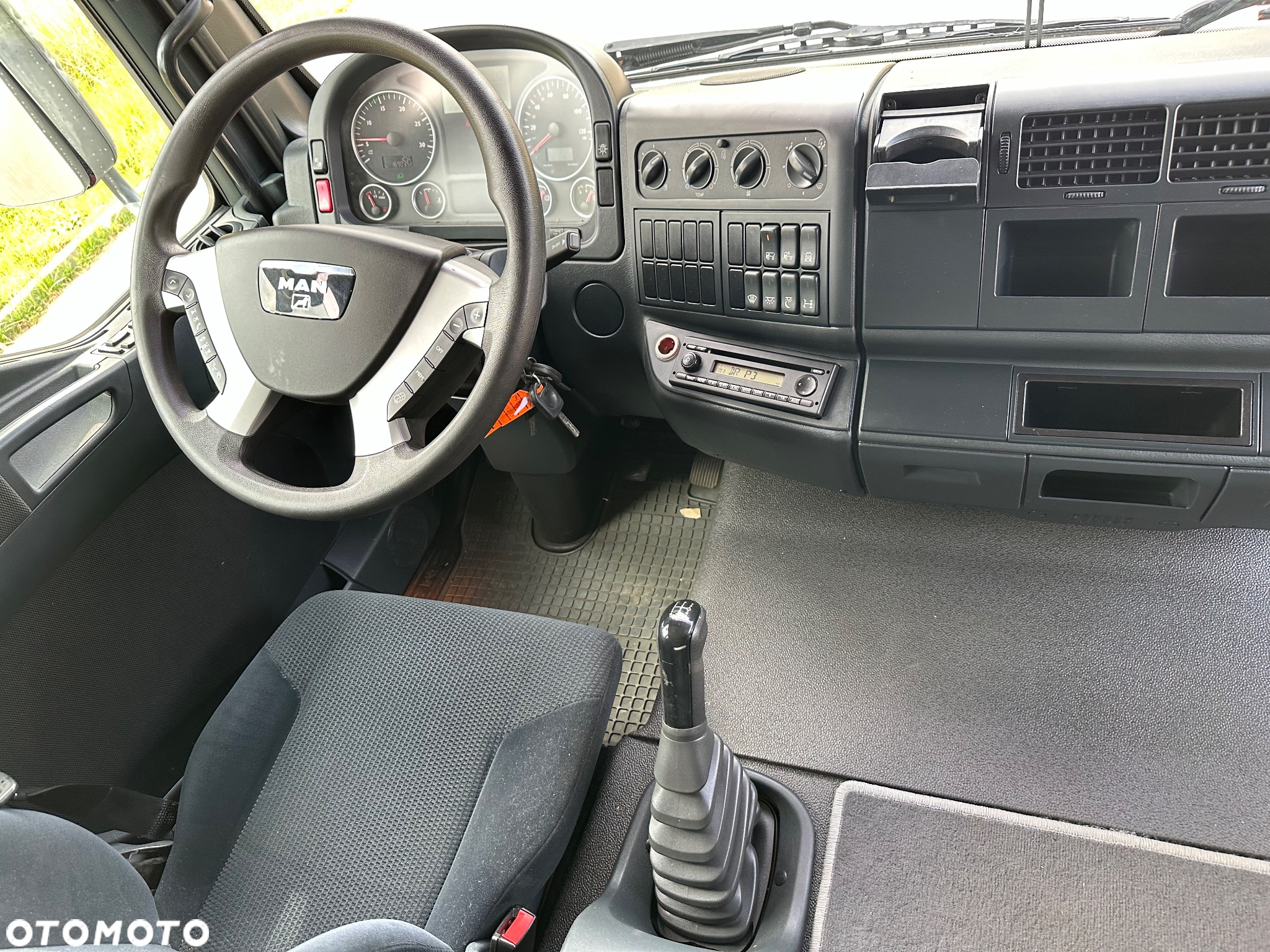 MAN TGM 18.340 EEV  167 tys km KONTENER  7.40M - 23