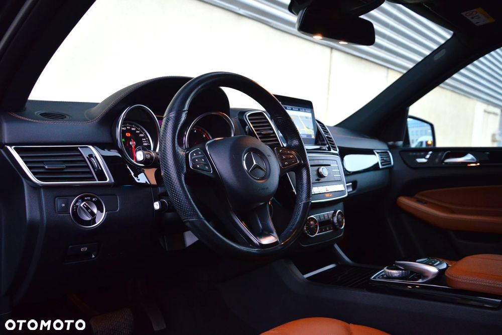 Mercedes-Benz GLE - 13