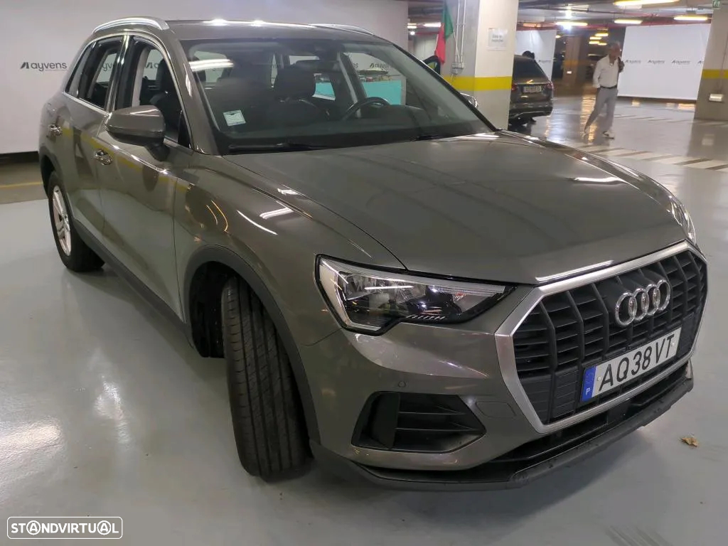 Audi Q3 35 TFSI S tronic - 4