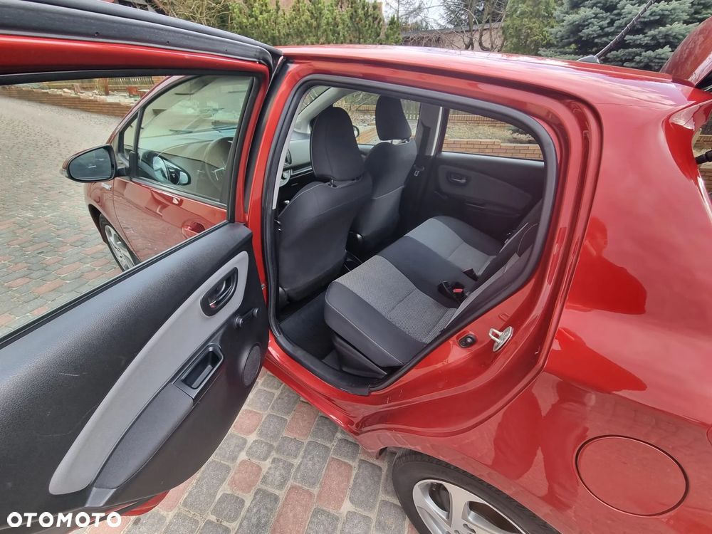 Toyota Yaris - 4