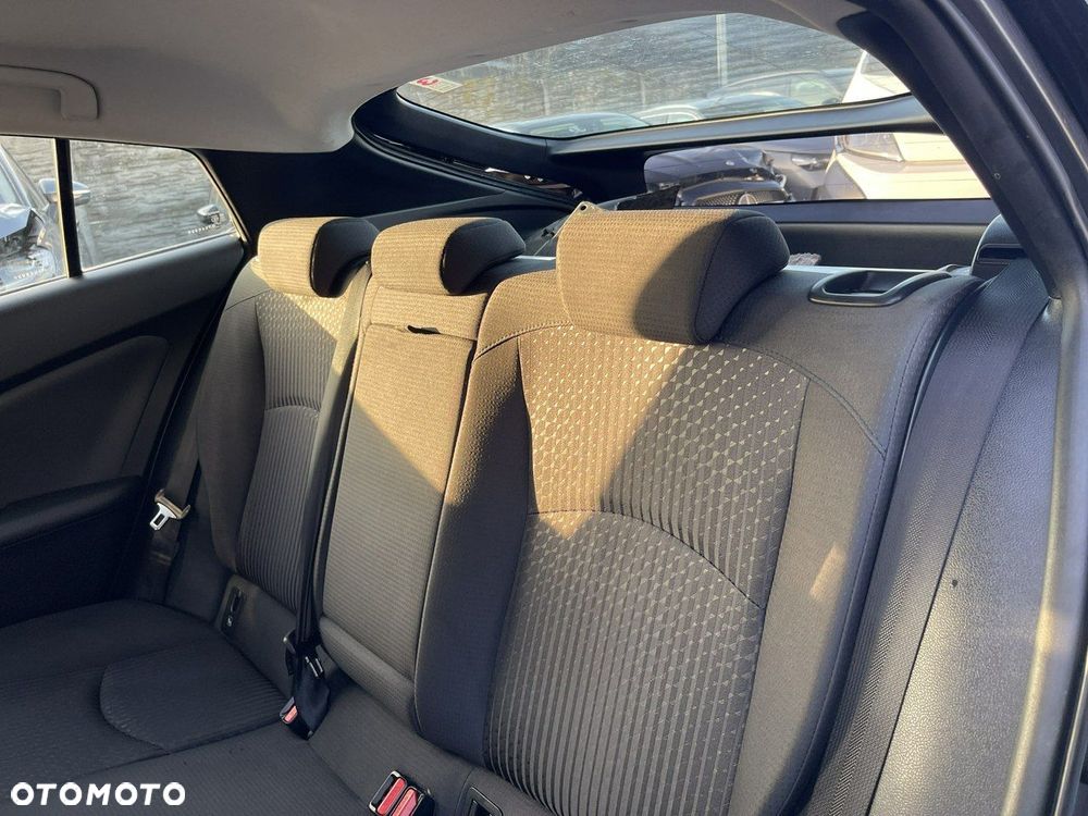 Toyota Prius Hybrid Comfort - 13