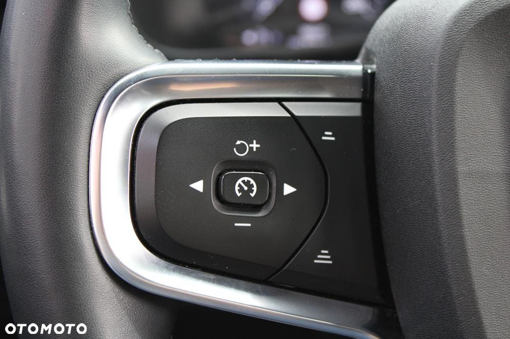 Volvo XC 40 - 15