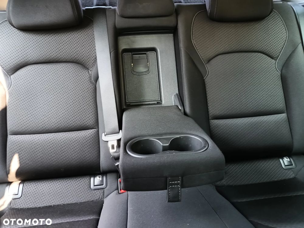 Hyundai i30 1.6 D Premiere Style - 13