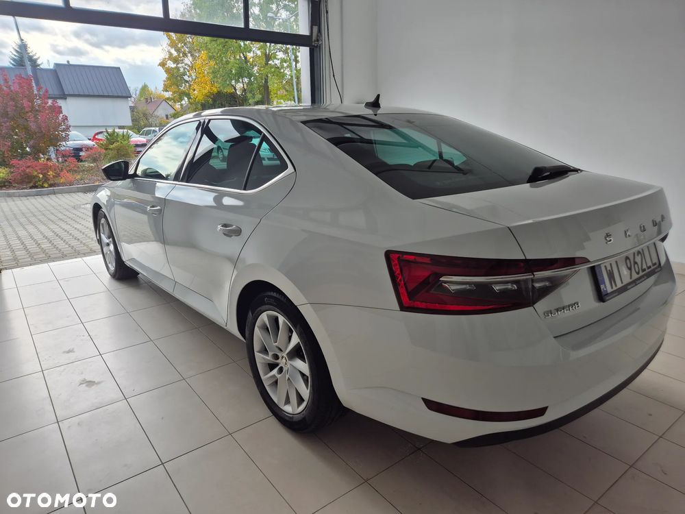 Skoda Superb 1.5 TSI Ambition - 11