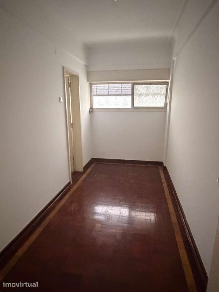 Loja, 55 m², Avenidas Novas - Grande imagem: 3/7