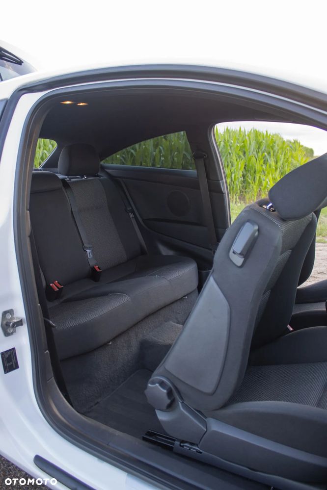 Opel Astra 1.6 T Sport - 26
