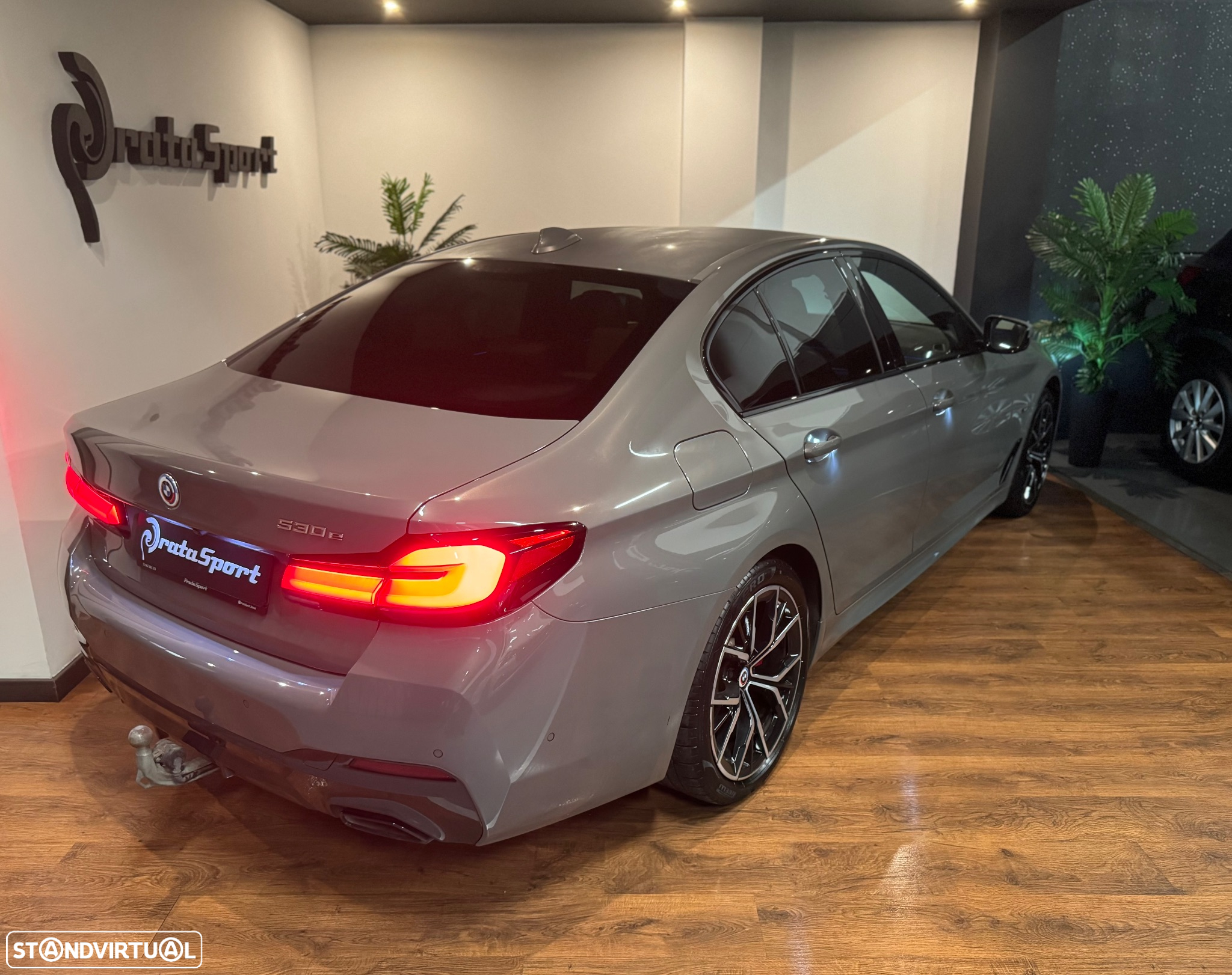 BMW 530 e Pack 50 anos M - 57
