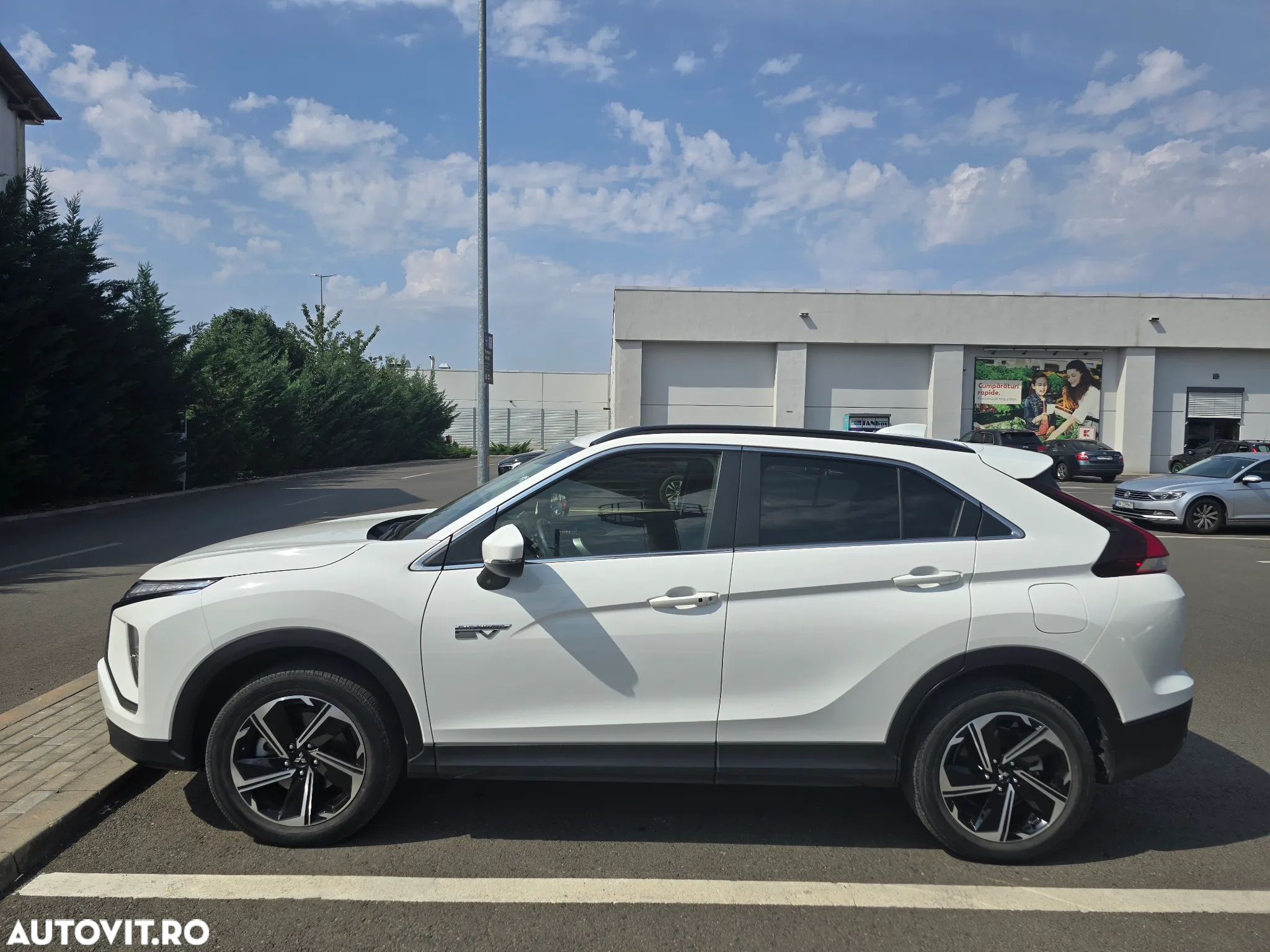 Mitsubishi Eclipse-Cross Plug-In Hybrid 4WD Basis - 2