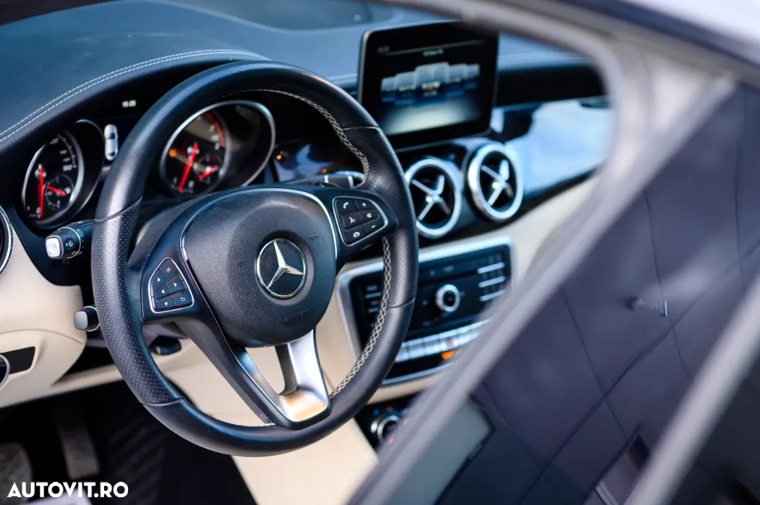 Mercedes-Benz CLA 250 - 11