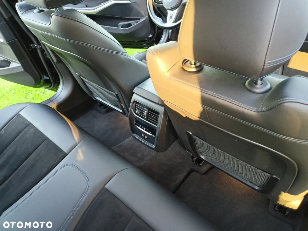 BMW Seria 3 320d mHEV M Sport - 15