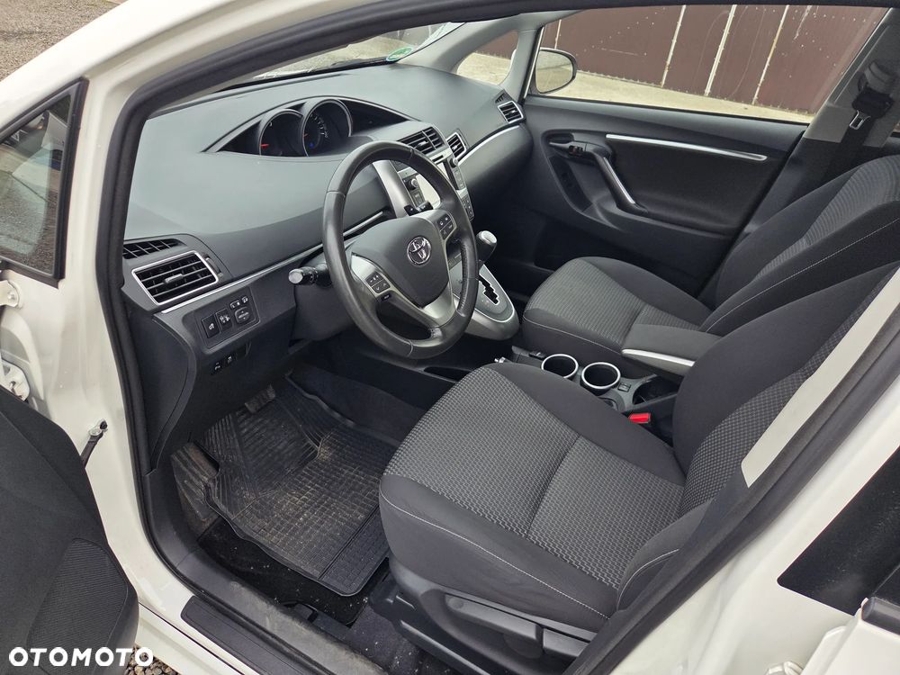 Toyota Verso 1.8 Multidrive Edition - 9