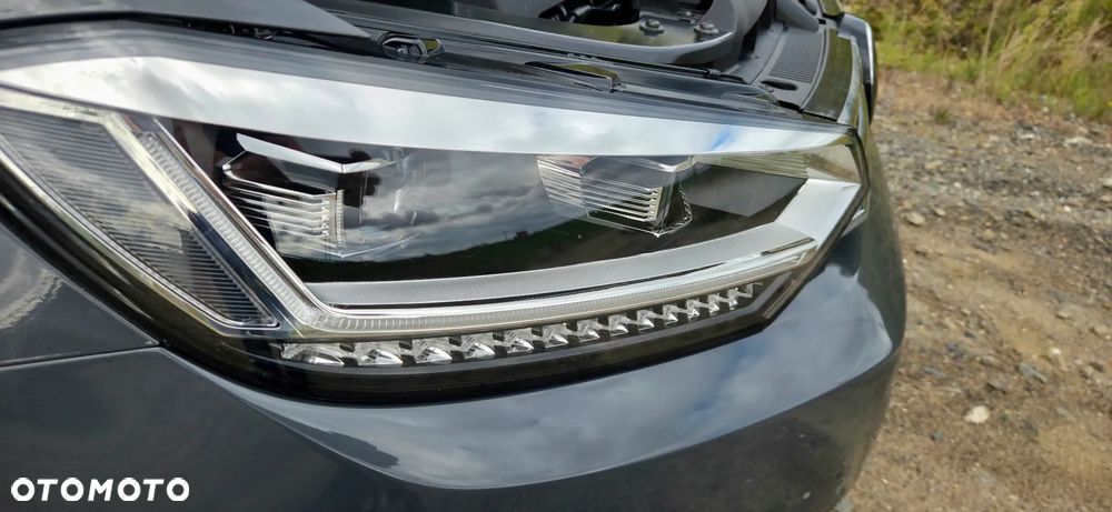 Volkswagen Touran - 21