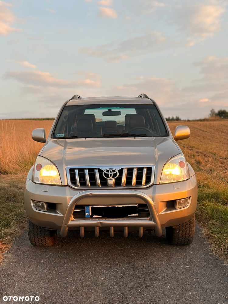 Toyota Land Cruiser - 4