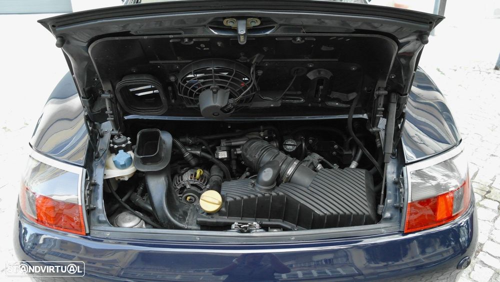 Porsche 911 (996) Carrera Coupé - 19