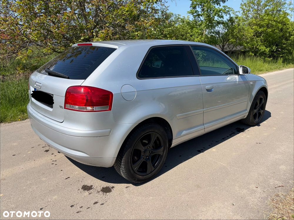 Audi A3 3-drzwiowe 1.6 Attraction - 5