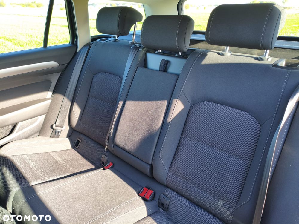 Volkswagen Passat 1.6 TDI (BlueMotion Technology) Comfortline - 22