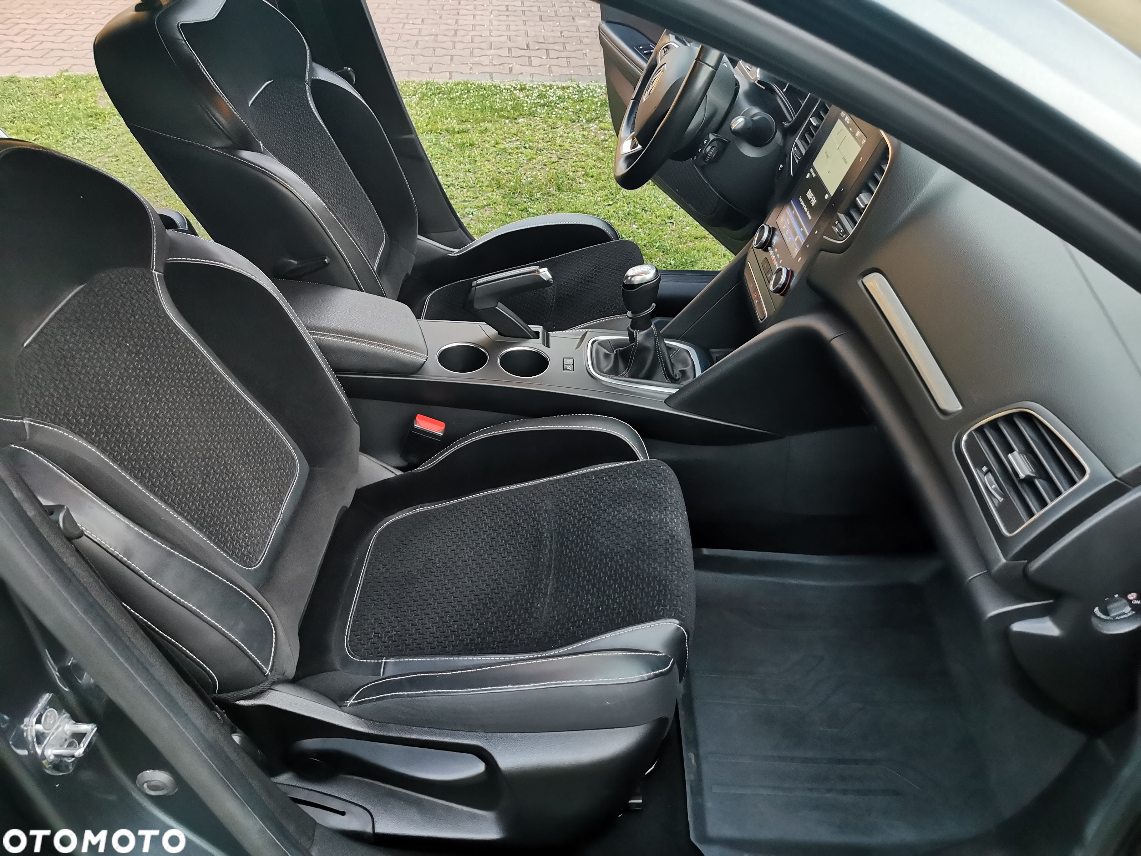 Renault Megane 1.5 Blue dCi Intens - 20