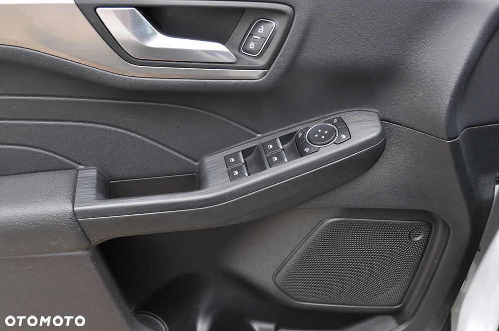 Ford Kuga - 16