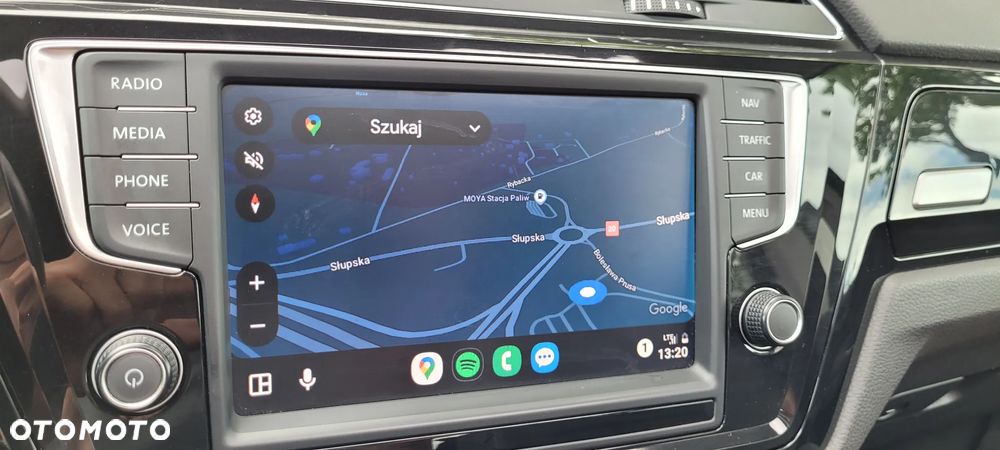 Volkswagen Touran 2.0 TDI DPF Highline - 13