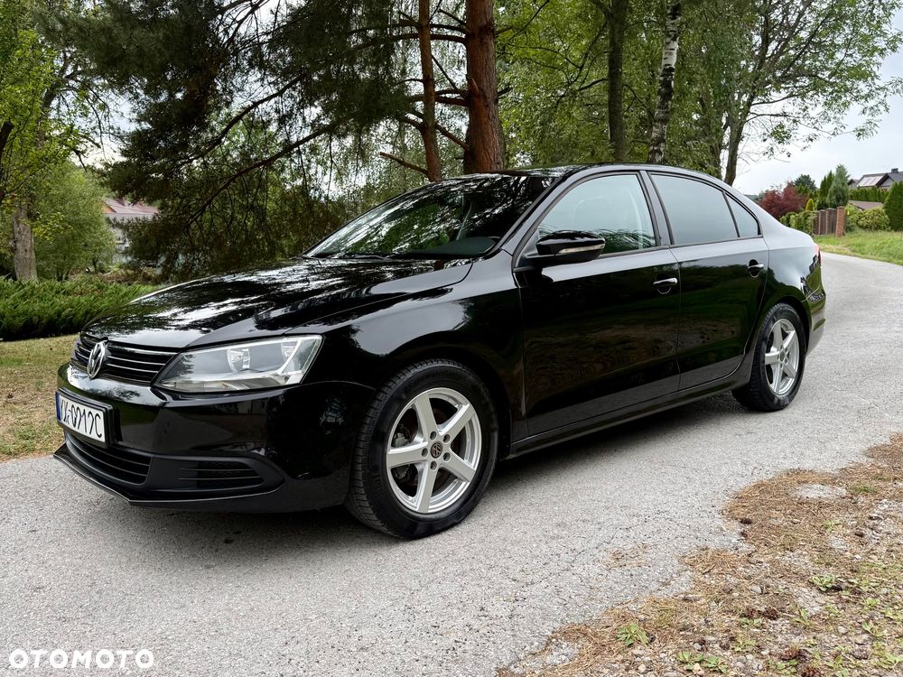Volkswagen Jetta 1.6 TDI Comfortline - 1