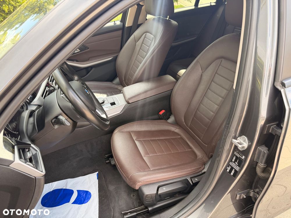 BMW Seria 3 320d MHEV Advantage - 16