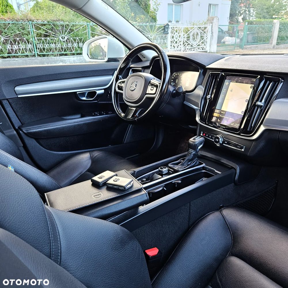 Volvo S90 - 35